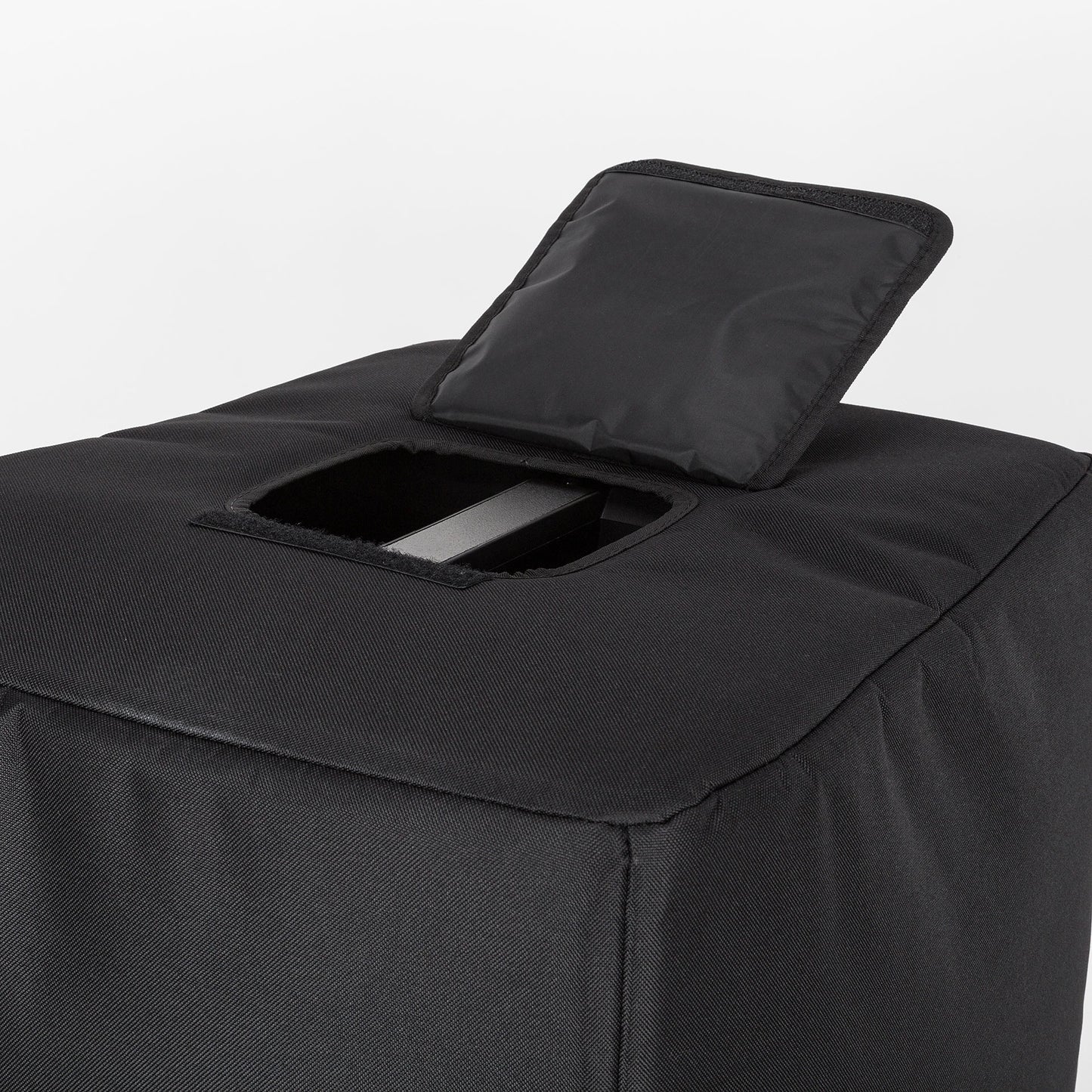 rcf Evox j8 cover oberseite mit griffaussparung geöffnet